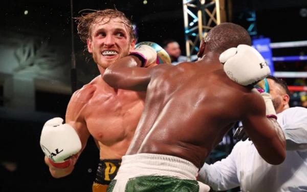 Logan Paul Youtuber Logan Paul ingin bikin duel kontra petinju legendaris Floyd Mayweather Jr jilid dua. (Foto: The Sun)