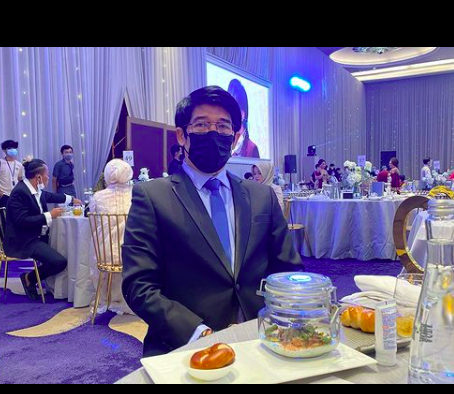 09 Parto Para komedian Indonesia ini berhasil memperistri perempuan bahkan gadis cantik usia belasan tahun. (Foto: Instagram)