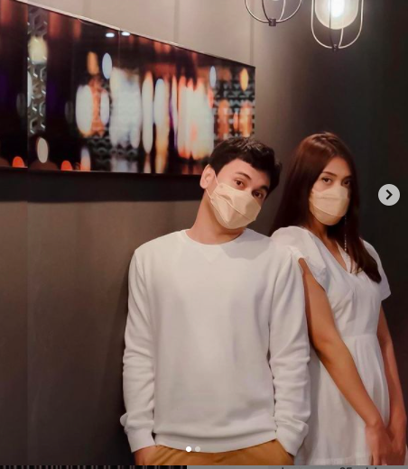 09 Raditya Dan Istri Para komedian Indonesia ini berhasil memperistri perempuan bahkan gadis cantik usia belasan tahun. (Foto: Instagram)