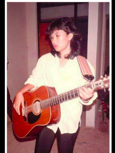 10 Nicky5 Gaya Nicky Astria penyanyi rock era 1990an sukses menjadi trendsetter gadis-gadis yang ingin terlihat keren. (Foto: Instagram)