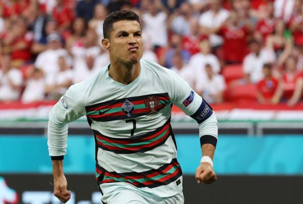 Kapten Timnas Portugal Cristiano Ronaldo menasbihkan diri sebagai top skor sepanjang masa Euro. (Foto: Reuters)