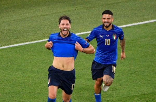 Manuel Locatelli Manuel Locatelli jadi bintang kemenangan 3-0 Timnas Italia atas Swiss pada matchday kedua Grup A Euro 2020 di Olimpico, Kamis (17/6/2021) dini hari WIB. (Foto: Reuters)