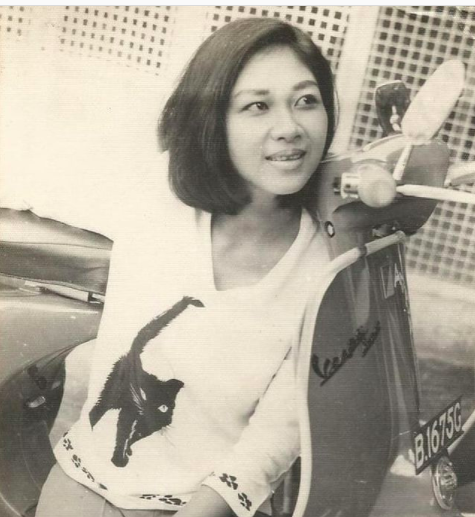 Screen Shot 2021 06 20 At 18 58 09 Titiek Puspa dari masa ke masa selalu terlihat ceria, cantik, dan memiliki gaya khas. (Foto: Instagram)