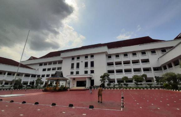 Kantor Gubernur Kepri Dibobol Maling, Puluhan Komputer Hilang
