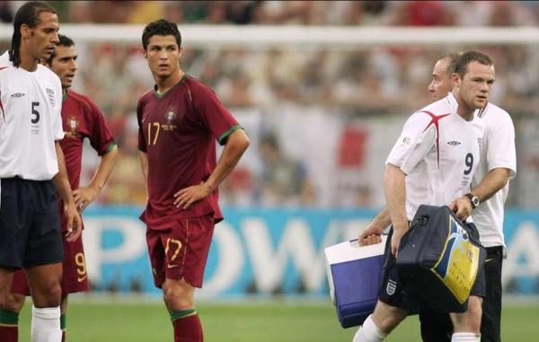 Inggris vs Portugal di Piala Dunia 2006. (Foto: Mirror)