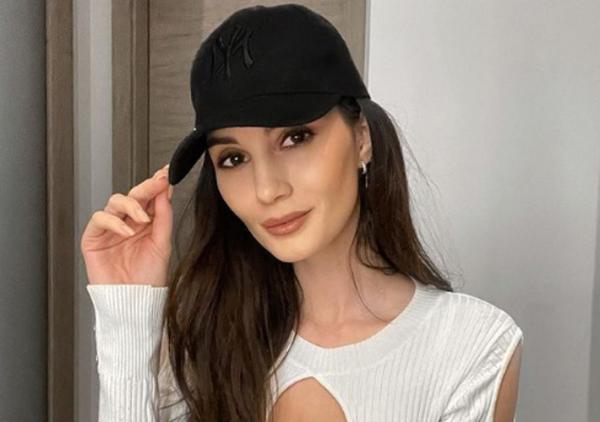 Kristyna Schickova 1 Pesona Kristyna Schickova. Model seksi sekaligus kakak top skor Euro 2020. (Foto: Instagram @kristynaschickova)