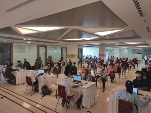 Vaksinasi Enesis (Foto: MPI/Fitria Dwi Astuti)