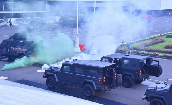 Satgultor TNI menggelar latihan penumpasan teroris di Gedung DPR, Senayan, Jakarta Pusat, Minggu (27/6/2021). (Foto: Istimewa)