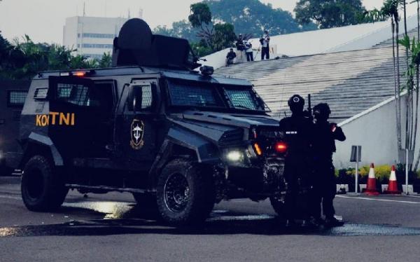 satgultor tni 4 Satgultor TNI menggelar latihan penumpasan teroris di Gedung DPR, Senayan, Jakarta Pusat, Minggu (27/6/2021). (Foto: Istimewa)