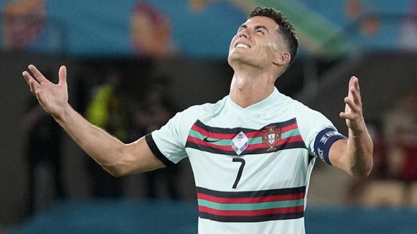 Cristiano Ronaldo Dicoret, Ini Starting XI Terbaik Euro 2020 Versi UEFA