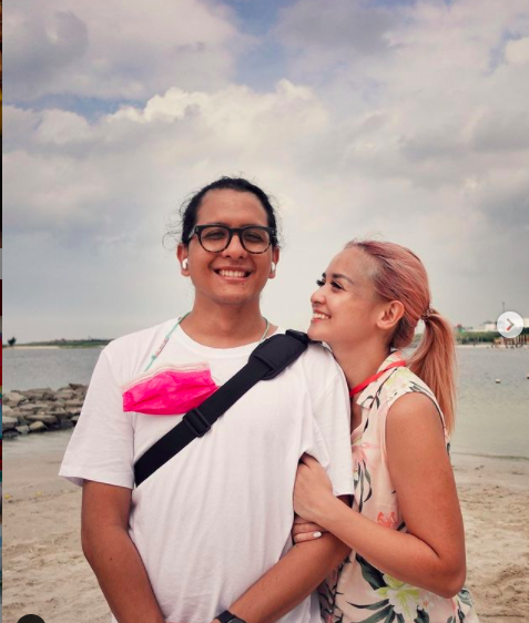 Screen Shot 2021 06 30 At 16 38 53 Raditya Oloan (kiri) yang meninggal karena terpapar Covid-19. (Foto: Instagram)