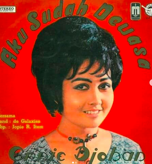 Potret cantik Ernie Djohan yang tetap enerjik sejak usia 16 hingga menjelang 70-an. (Foto: Instagram)