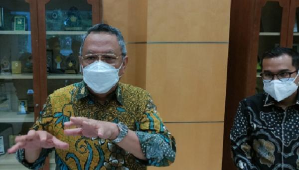 Libur Akhir Tahun, Walkot Tangsel Minta Kendaraan Dinas Parkir di Balai Kota