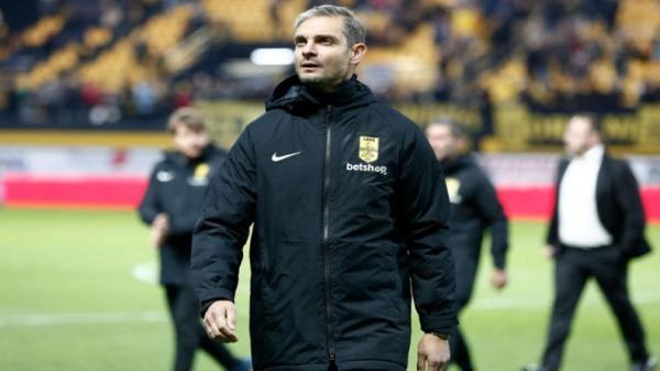 Angelos Charisteas kini Direktur Teknik di klub Aris Thessaloniki. (Foto: Deischtube.de).