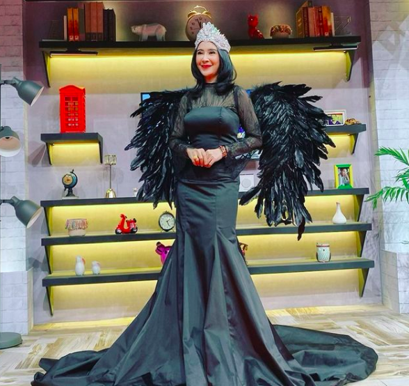 Para penyanyi dangdut Indonesia ini berbakat dengan suara dan juga tari jaipongnya yang seksi.  (Foto: Instagram)