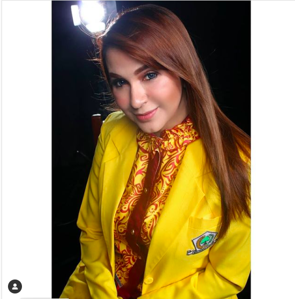 Potret cantik mantan penyanyi cilik era 1980-an Puput Novel. (Foto: Instagram)