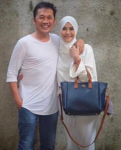 Screen Shot 2021 07 13 At 15 06 07 Deretan artis ini menikah dengan pasangan yang jauh lebih tua, dan hingga kini masih harmonis. (Foto: Instagram)