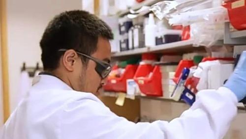 Indra Rudiansyah mahasiswa Indonesia yang ikut terlibat vaksin AstraZeneca. (Foto: LPDP)