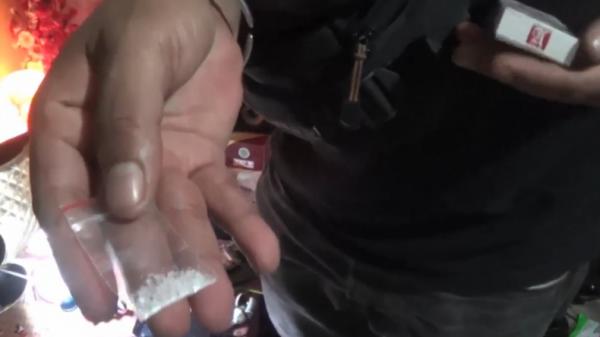 Sabu Sabu yang ditemukan di kamar ibu rumah tangga di Padang (Budi Sunandar/MN Portal)