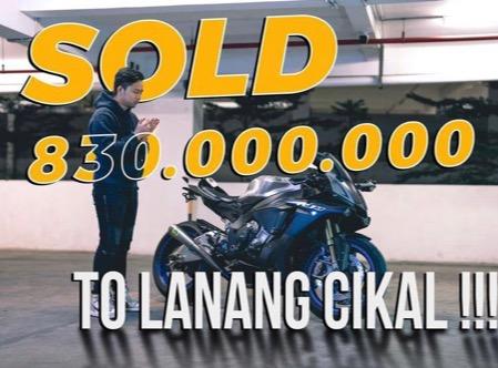 Doni Salmanan Doni Salmanan menjual motor untuk disumbangkan.