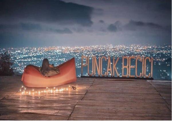 Keseruan wisata di Puncak Becici Yogyakarta (Foto: Instagram@arif_josselalu)