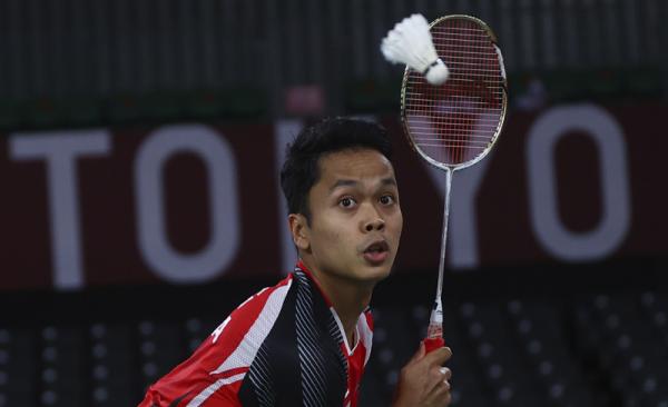 Anthony Sinisuka Ginting Tunggal putra Indonesia Anthony Sinisuka Ginting melawan wakil Denmark Anders Antonsen. (Foto: Reuters)