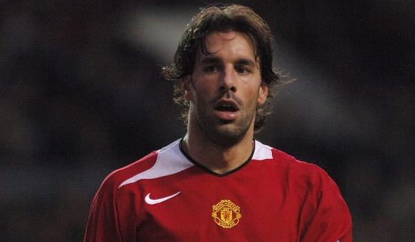 Ruud van Nistelrooy Legenda Manchester United (MU) Ruud van Nistelrooy menyebutkan ada satu tim yang bikin dia gemetar sepanjang karier sebagai pesepak bola profesional. (Foto: Planet Football)