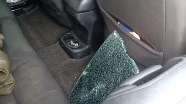 Mobil Jeep Rubicon di Bandarlampung yang kacanya dipecah oleh pelaku (Andres Afandi/MNC Portal Indonesia)