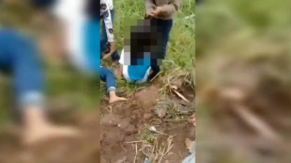 Siswi di Bukittinggi Siswi SMP di Bukittinggi babak belur dikeroyok 20 orang (Wahyu Sikumbang/MNC Portal)