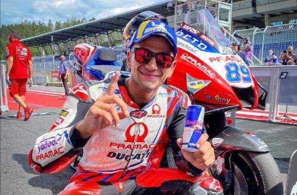 Pembalap Pramac Ducati, Jorge Martin meraih pole position di MotoGP Styria 2021. Rider asal Spanyol, itu mencatakan waktu tercepat dengan 1 menit 22.994 detik. (foto: Twitter)