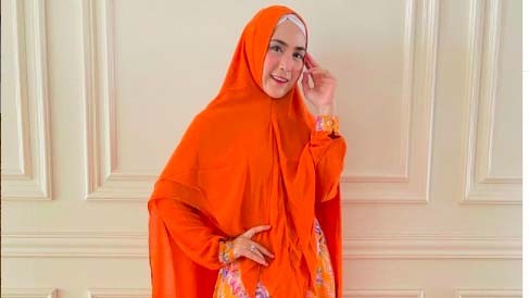 April Jasmine, artis menikah dengan ustaz. (Foto: IG)