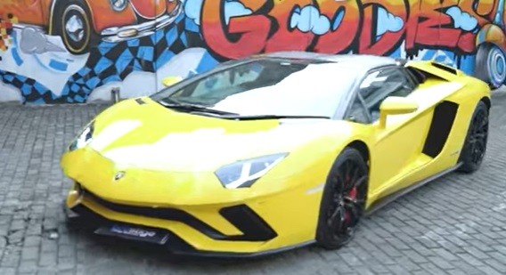 16 Lamborghini