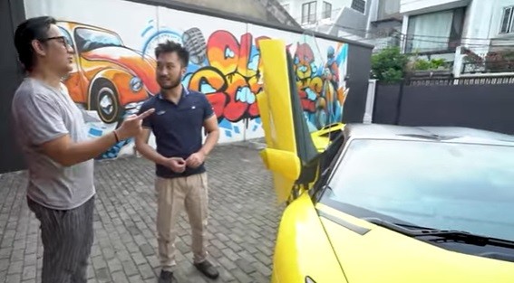 16 Lamborghini 1