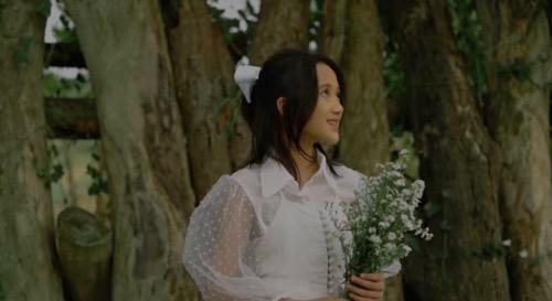 Abbey Ibrahim di video klip Senangdung untuk Nusantara. (Foto: YouTube)