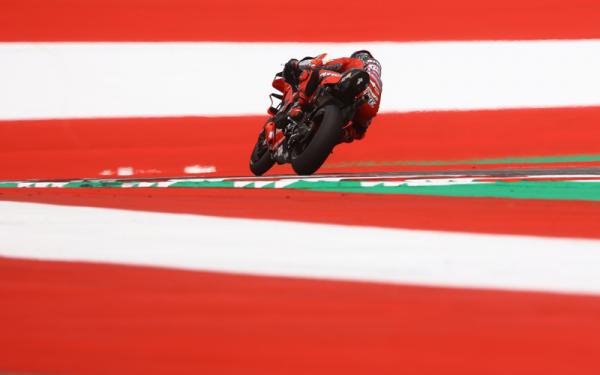 Francesco Bagnaia Pembalap Ducati Lenovo, Francesco Bagnaia, beraksi dalam MotoGP Austria di Sirkuit Red Bull Ring, Spielberg, pada Minggu (15/8/2021). (Foto: REUTERS/Borut Zivulovic)