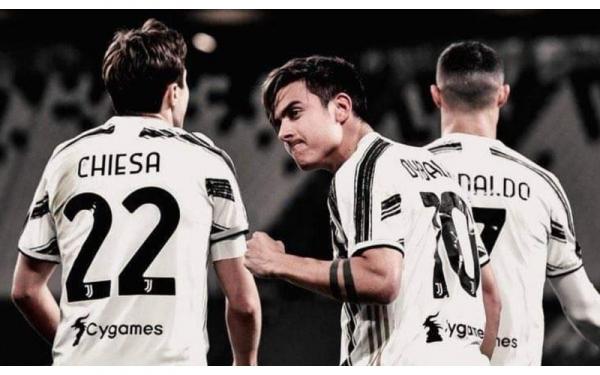 Federico Chiesa, Paulo Dybala, dan Ronaldo Federico Chiesa, Paulo Dybala, dan Cristiano Ronaldo diharapkan lebih klop untuk Juventus pada musim 2021/2022. (Foto: Twitter/@SS192003)