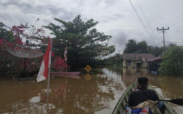 Kapuas Hulu Banjir Banjir di Kapuas Hulu merendam ribuan rumah warga, Senin (23/8/2021). (Foto: Antara)