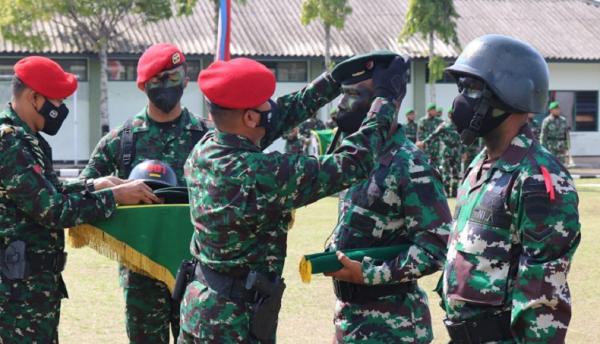 500 Prajurit TNI AD Sandang Brevet Baret dan Kualifikasi Raider