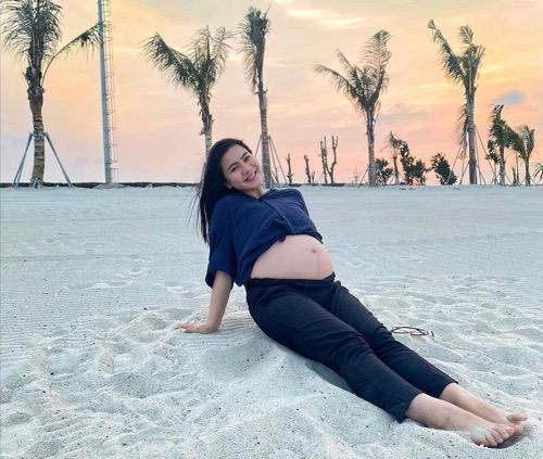 Felicya Angelista saat hamil 7 bulan.