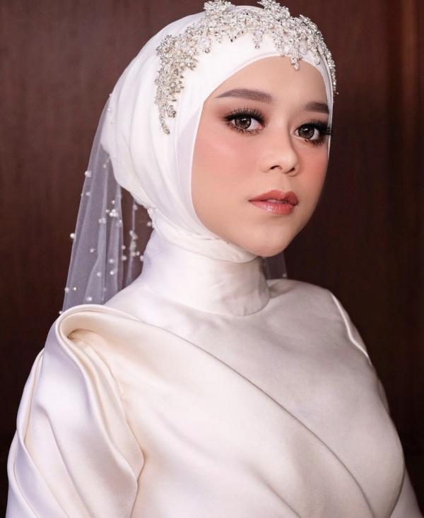IMG 6936 Lesti Kejora pamer potret cantik saat menggelar acara tasyakuran pernikahan dengan nuansa putih. (Foto: Instagram)