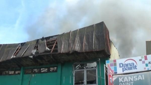 Kebakaran di ruko wilayah Pekojan, Kota Semarang, Jawa Tengah (Donny Marendra/MNC Portal)