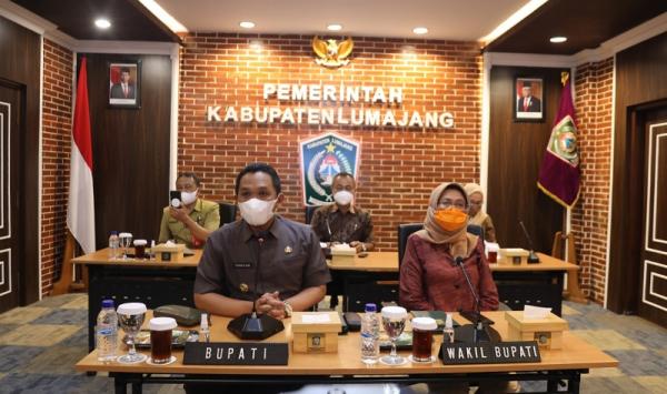 Bupati Lumajang Minta Camat Buka Posko Pengaduan Dugaan Penyelewengan PKH