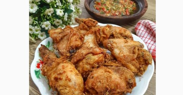Bumbu Ungkep Ayam Ilustrasi menu ayam dan nasi