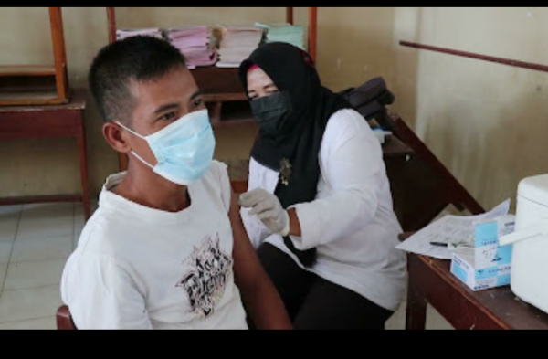 Genjot Herd Immunity, Polres Pekalongan Gelar Gerebek Vaksin di 2 Desa