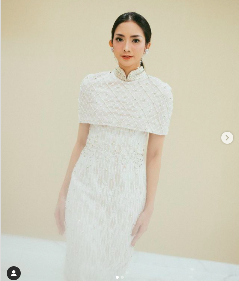 Potret cantik Ririn Dwi Ariyanti mengenakan busana serba Putih. (Foto: Instagram)