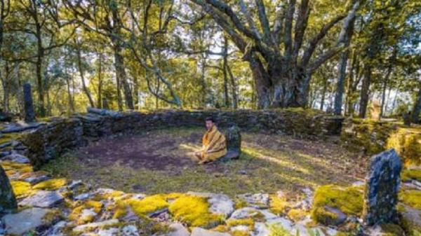 Benteng batu menjadi salah satu peninggalan zaman kolonial yang  patut dikunjungi dengan nilai historisnya. (foto: Instagram/@budayabeta)