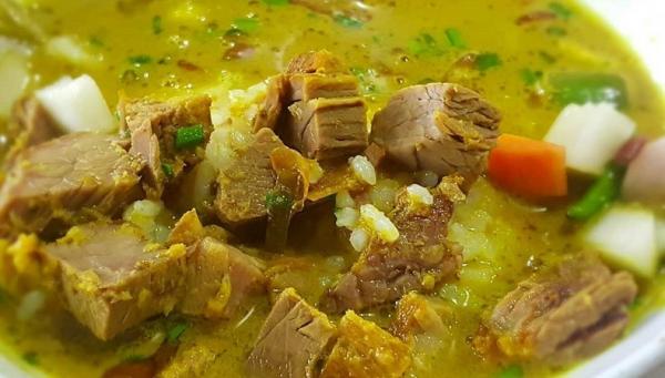 Empal gentong (Foto: Instagram/cirebon kuliner/himawan.adhi)