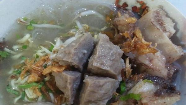 Pipit Tongseng Pipit Tongseng Battembat (Foto: Instagram/tongsengpipit)