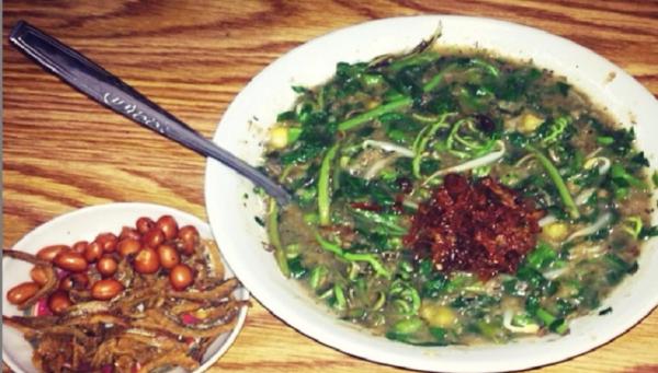 Bubur paddas khas Sambas. (Foto: Instagram Arrysardi)