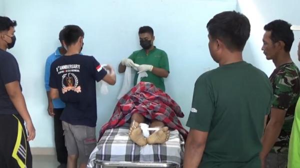 Korban lakalantas Maros karena gagal menyalip Seorang pengendara motor bernama Ruslan (30) asal Kabupaten Maros, Sulawesi Selatan (Sulsel) tewas tertabrak truk muatan bahan bangunan.